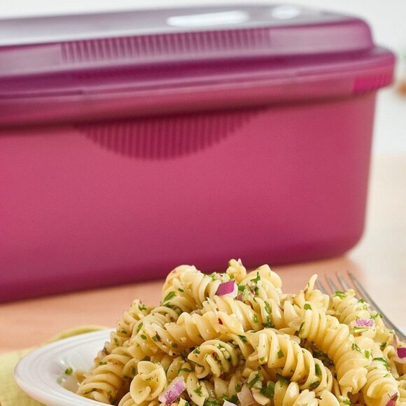 Tupperware Microwave Pasta Master Noodle Cooker Drain Serve Store All in One NEW - Picture 9 of 13